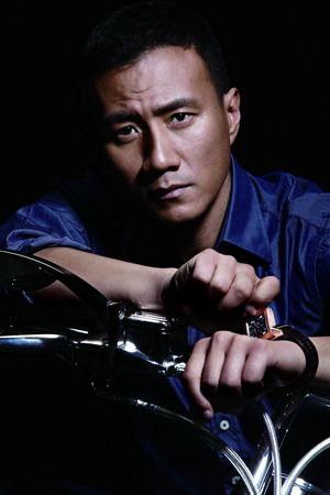 电影演员胡军,从硬汉形象到多面演员的蜕变之路